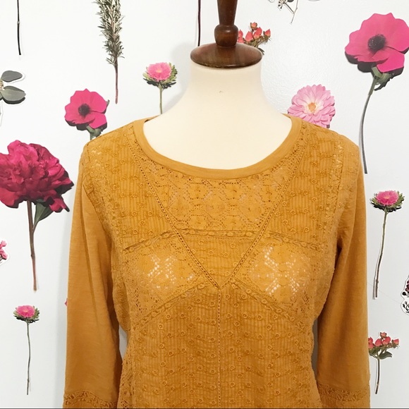 • Anthropologie • Piana Eyelet Top - Picture 2 of 6